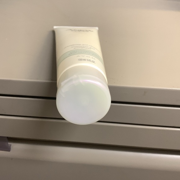 Avon Anew Clean Purifying Gel Cleanser Brand New Factory Sealed - Picture 6 of 13